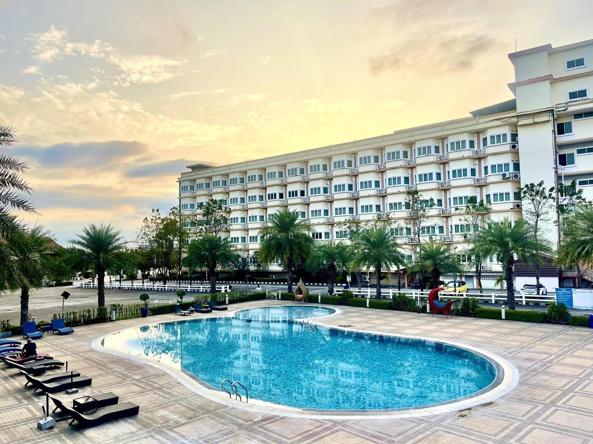Siamgrand Hotel Udon Thani Exterior photo
